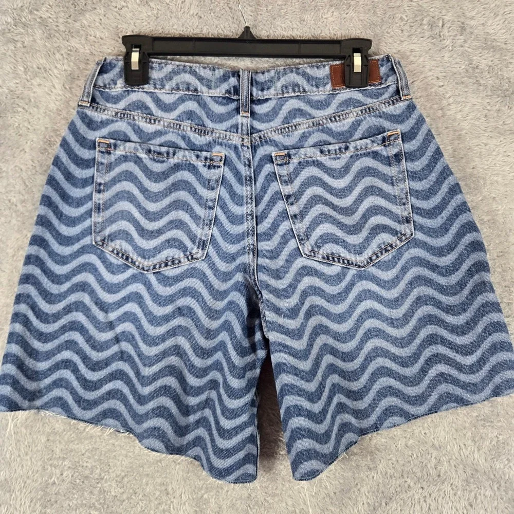Hollister High-Rise Vintage Baggy Shorts 8 Blue Wave Swirl Pattern Denim 7 W28
